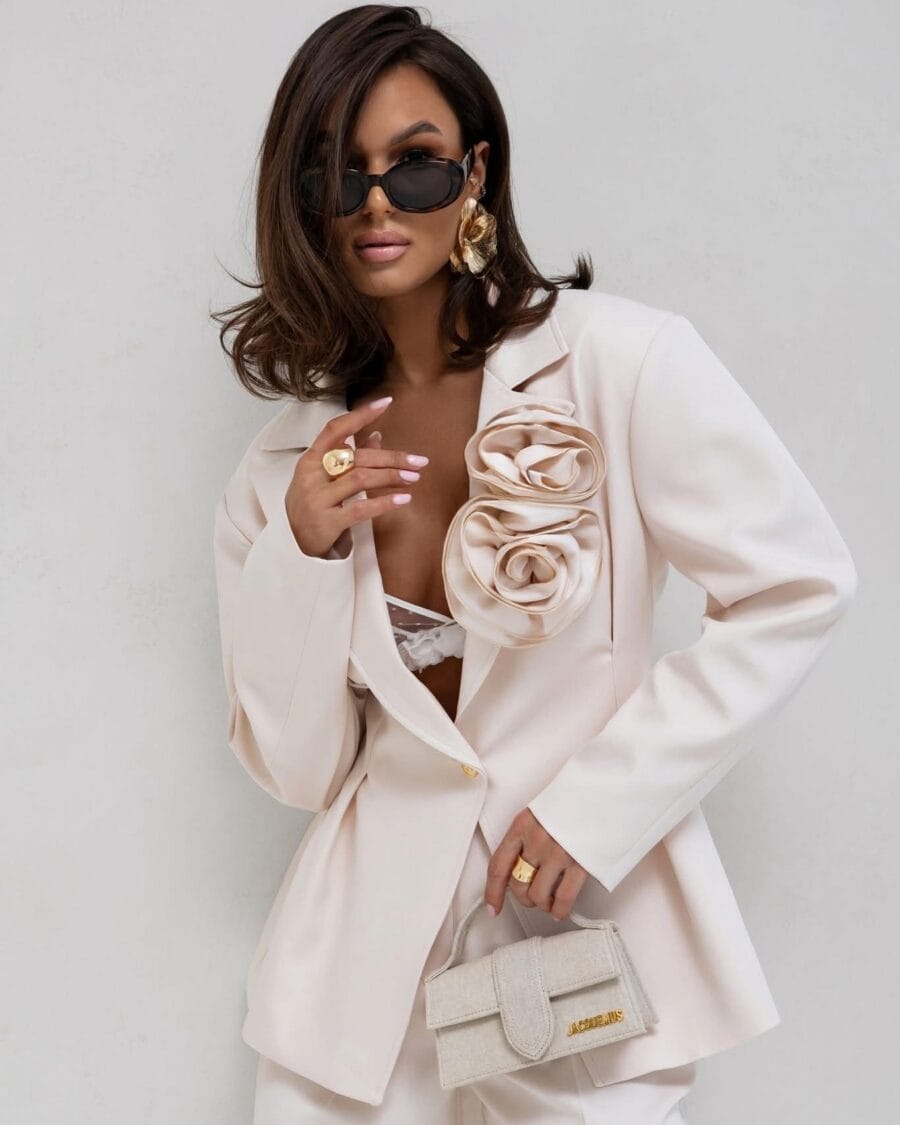 komplety-dresy-closbie-piekny-komplet-w-kolorze-waniliowym-idealny-na-chrzciny-komunie-swieta-i-wiele-innych-okazji-rozmiary-xss-ml-xl-289 komplety-dresy-closbie-piekny-komplet-w-kolorze-waniliowym-idealny-na-chrzciny-komunie-swieta-i-wiele-innych-okazji-rozmiary-xss-ml-xl-289