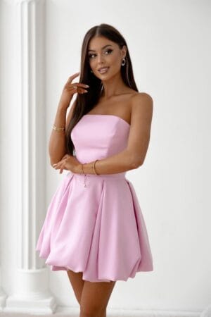 sukienki-closbie-elegancka-sukienka-bombka-z-wiskoza-w-kolorze-rozowym-idealna-na-wesele-chrzciny-komunie-i-wazne-uroczystosci-rozmiary-xs-s-m-l-429 sukienki-closbie-elegancka-sukienka-bombka-z-wiskoza-w-kolorze-rozowym-idealna-na-wesele-chrzciny-komunie-i-wazne-uroczystosci-rozmiary-xs-s-m-l-429