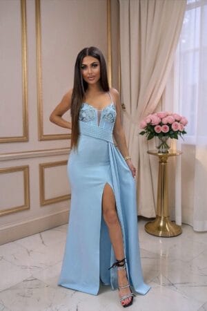 Elegancka długa sukienka wieczorowa VEA z rozcięciem – gorsetowa suknia na wesele, studniówkę i galę